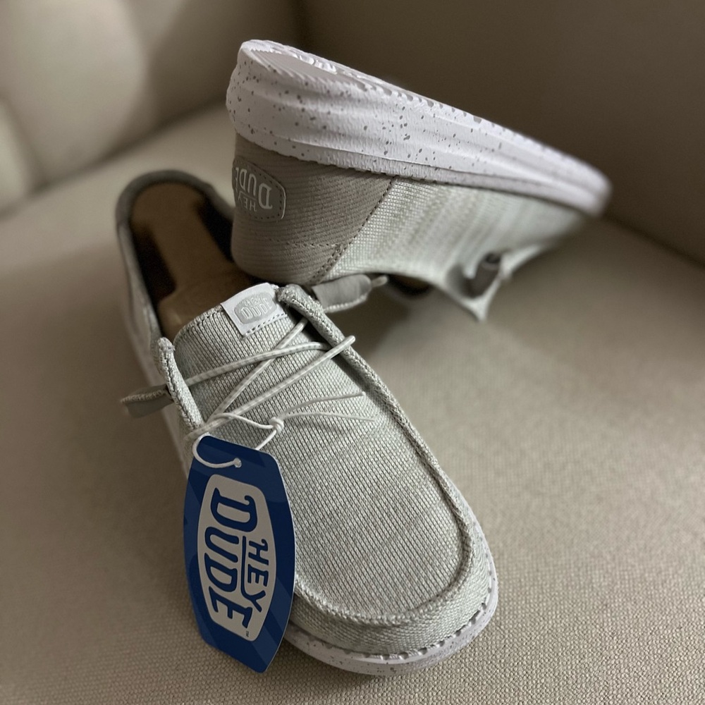 HEY DUDE Wendy Sneakers
